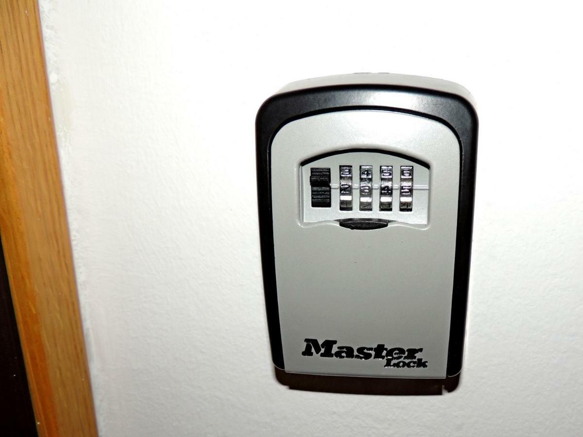 Time Keeper - Self Check In Apartment Osijek Luaran gambar