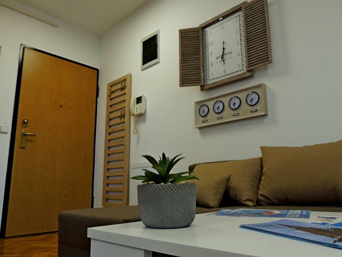 Time Keeper - Self Check In Apartment Osijek Luaran gambar